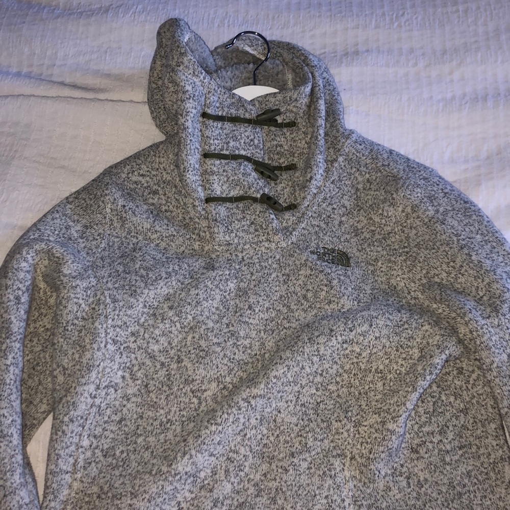 Gray north face turtle neck sweatshirt!!